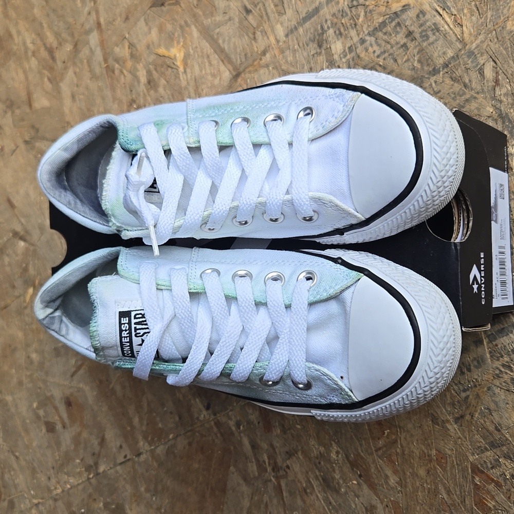 Converse Womens Sneaker Size 7 White Tie Dye Green